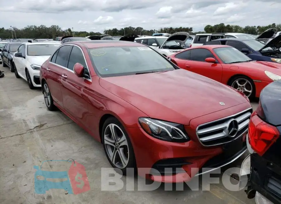 WDDZF8DB2LA750214 Photo# 1