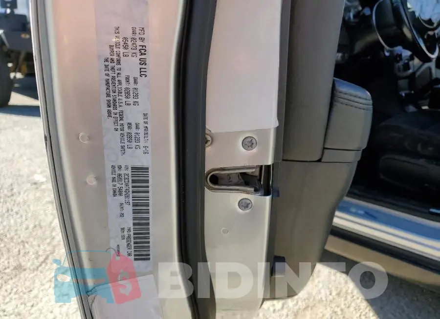 2C3CDXAT4GH281197 Photo# 10
