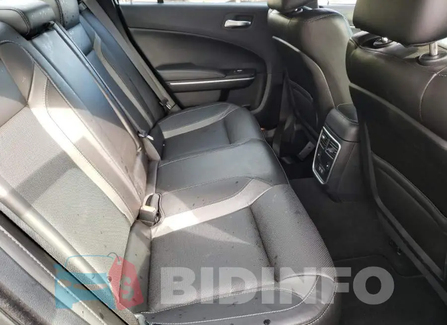 2C3CDXBGXMH628268 Photo# 6