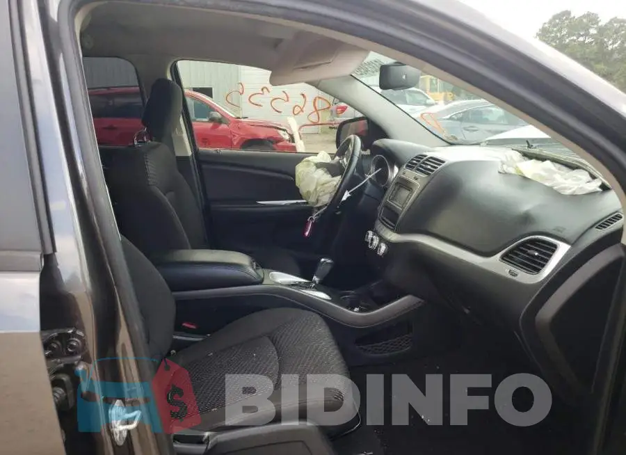 3C4PDCAB9HT573319 Photo# 5