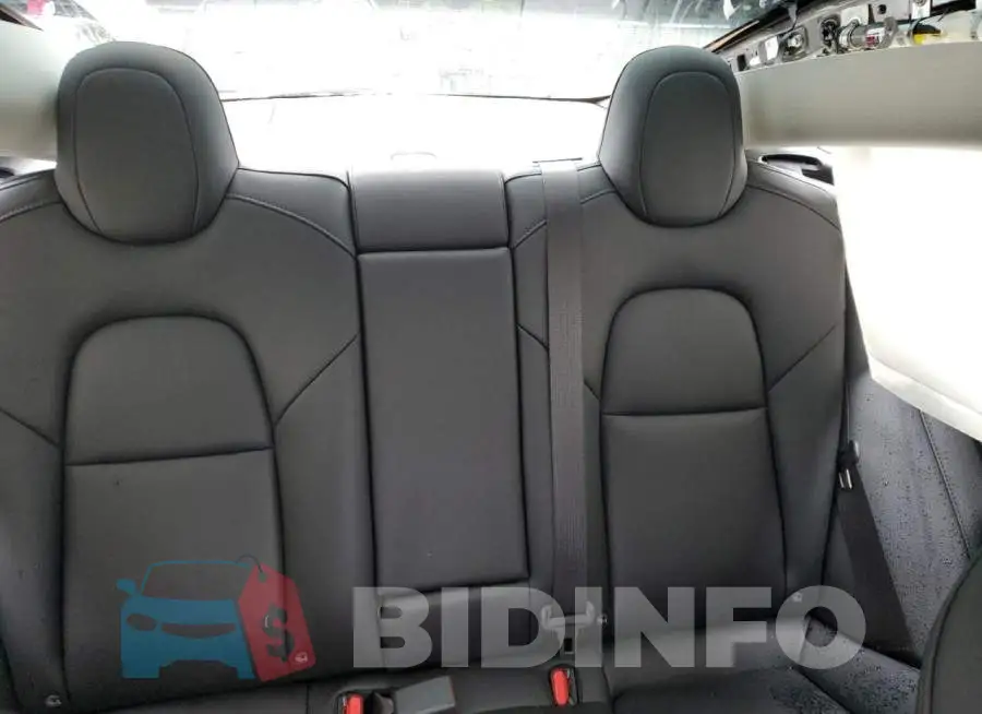 5YJ3E1EB4NF264037 Photo# 6