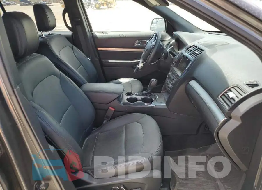 1FM5K7D82JGB31749 Photo# 5