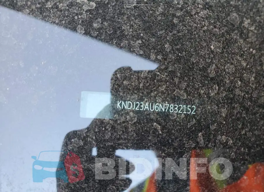 KNDJ23AU6N7832152 Photo# 13