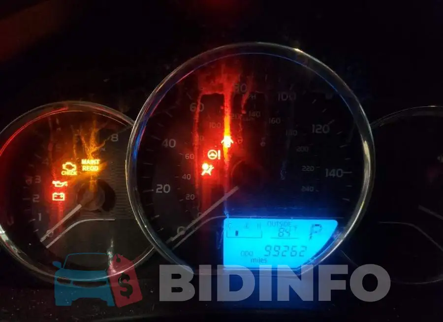 2T1BURHE3GC715324 Photo# 8