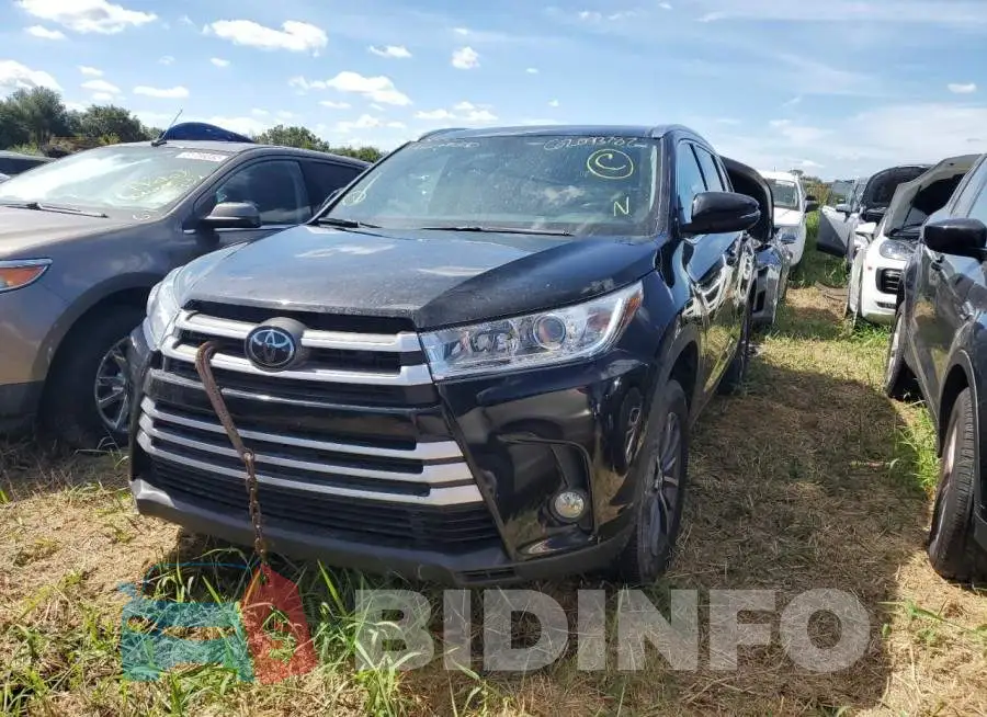 5TDKZRFH3KS558635 Photo# 2