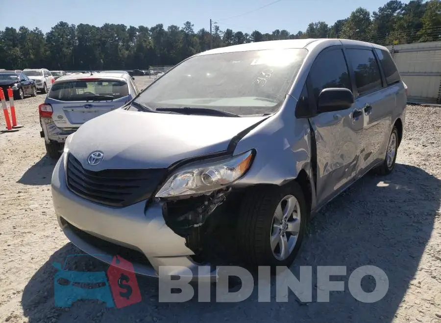 5TDZZ3DCXHS781766 Photo# 2