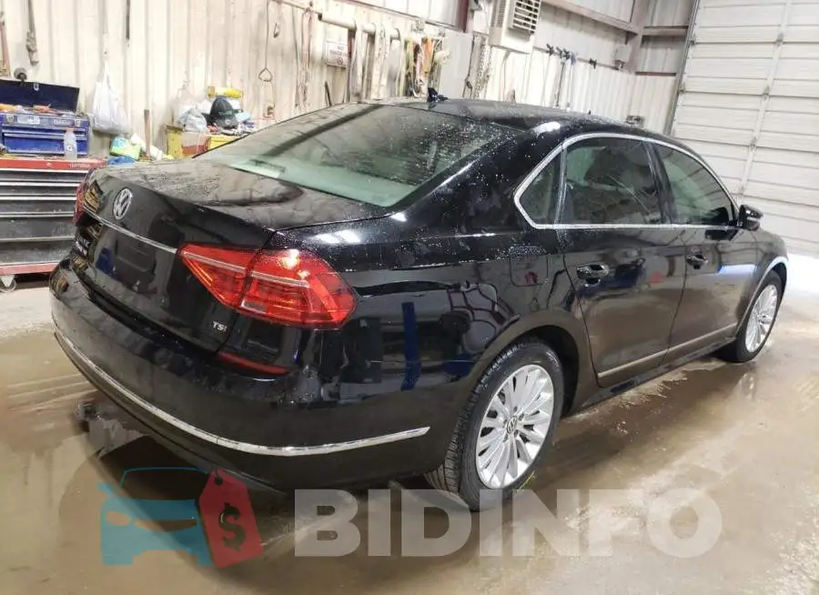 1VWBS7A32GC046861 Photo# 4