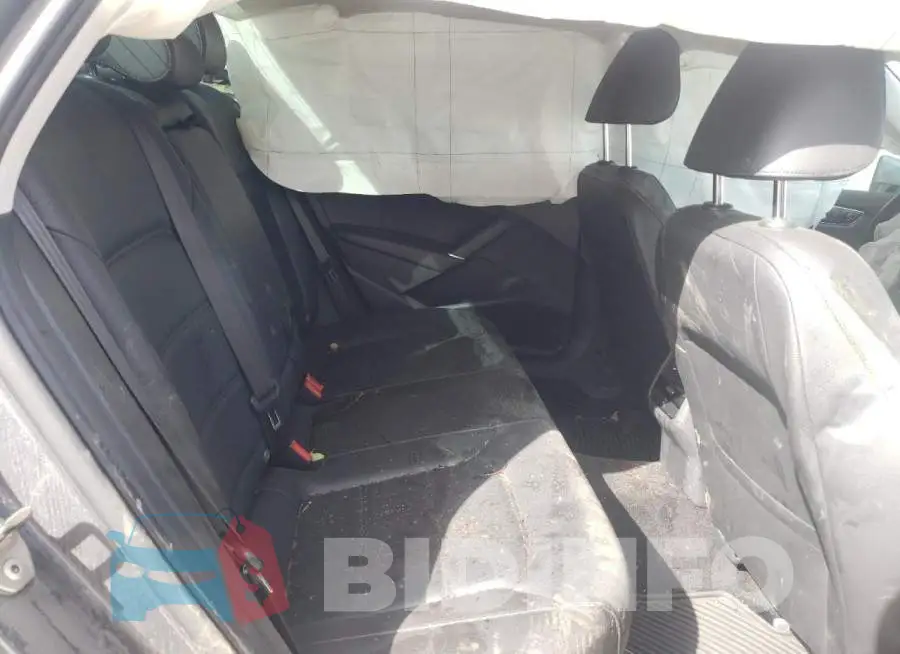 1VWBS7A38GC036786 Photo# 6