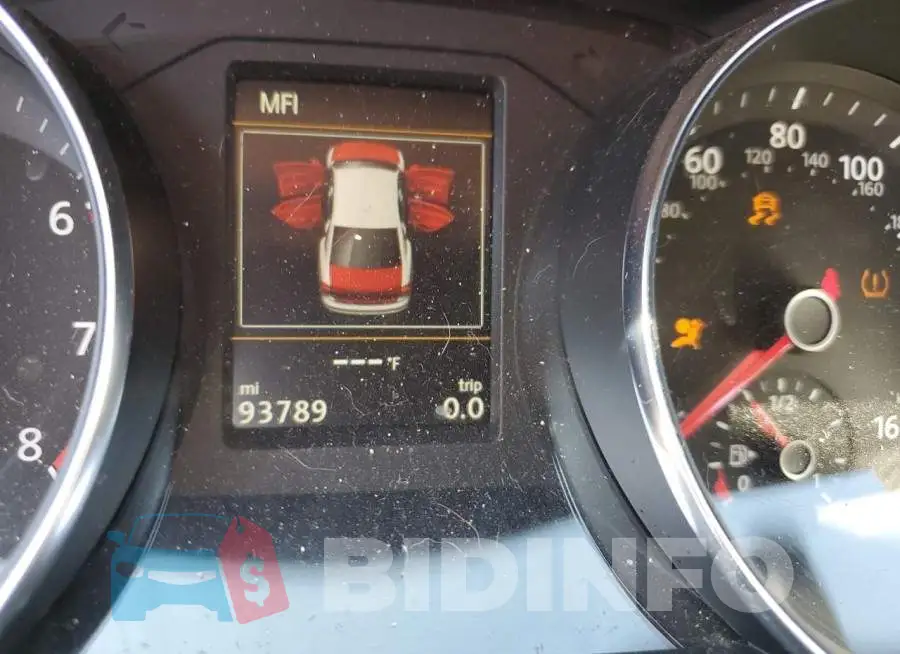1VWGT7A34HC055548 Photo# 8