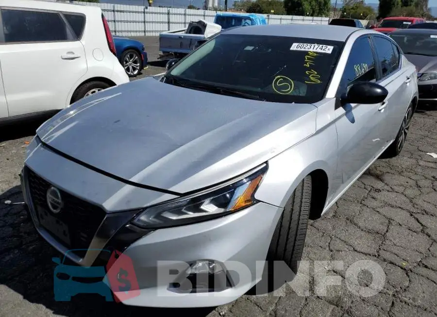 1N4BL4CV8KC169091 Photo# 2