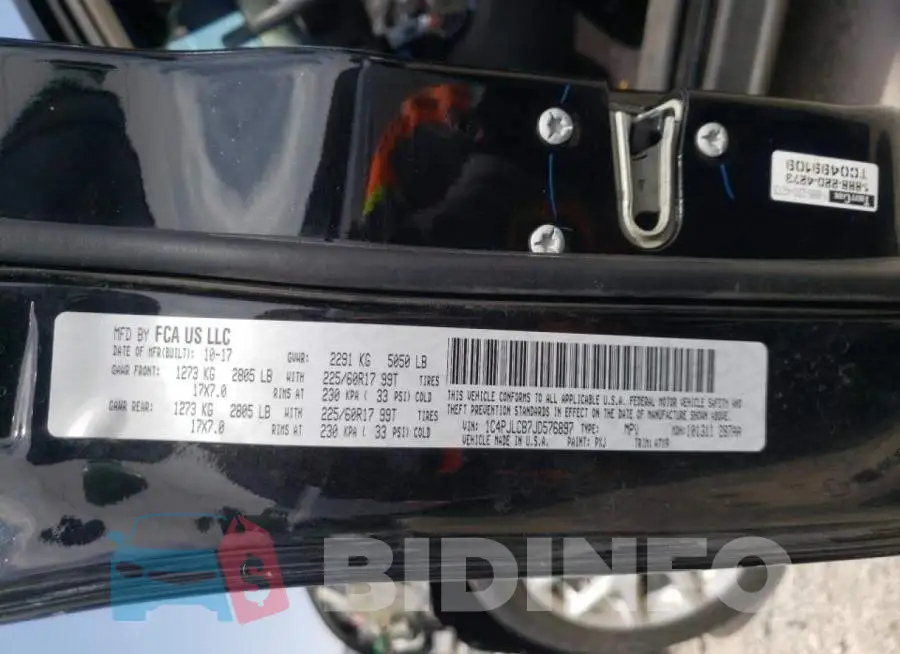 1C4PJLCB7JD576897 Photo# 10