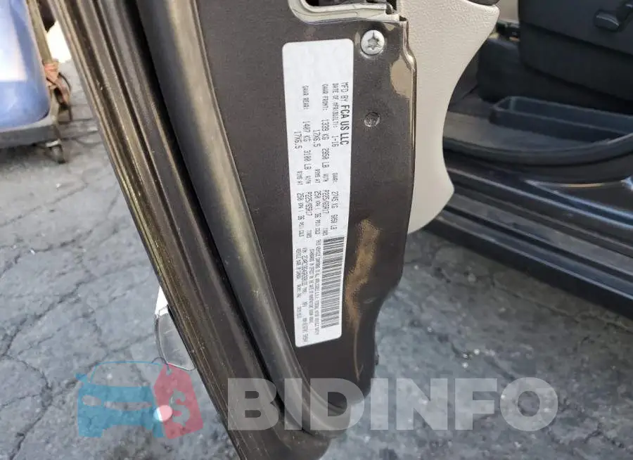 2C4RC1BG4GR269133 Photo# 10