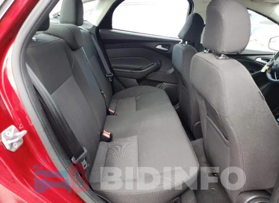 1FADP3F22GL203350 Photo# 6