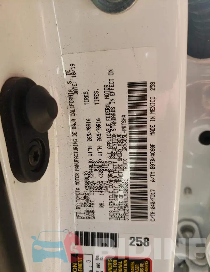 3TMCZ5AN1LM305261 Photo# 10