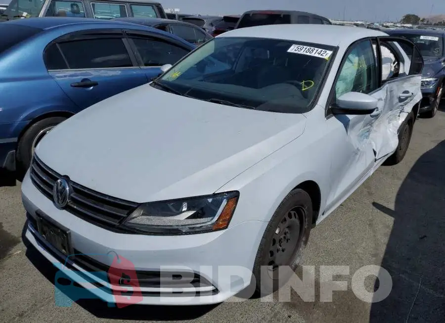 3VW167AJXHM287646 Photo# 2