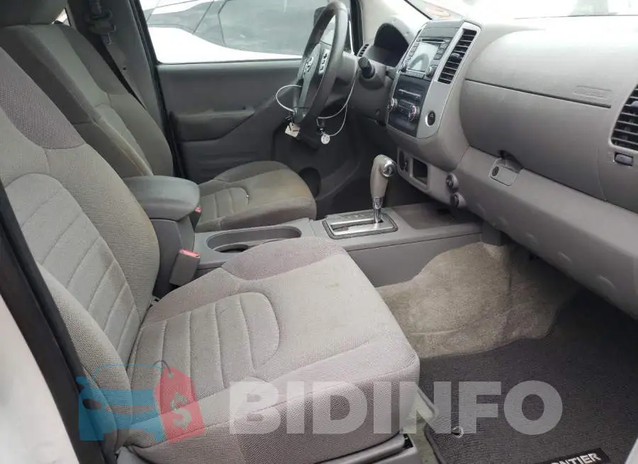 1N6BD0CT7JN761144 Photo# 5