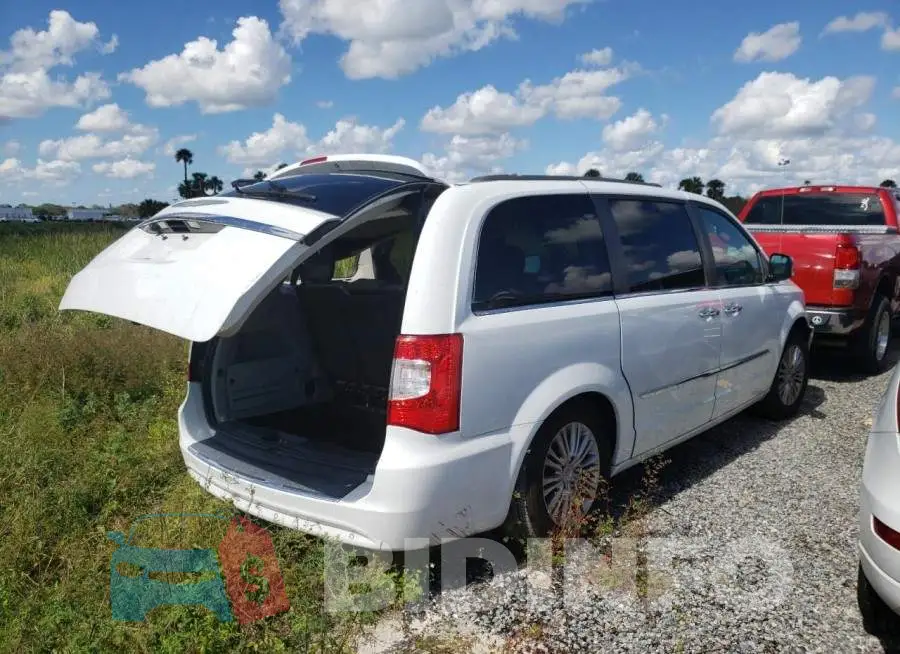 2C4RC1CGXGR215558 Photo# 4