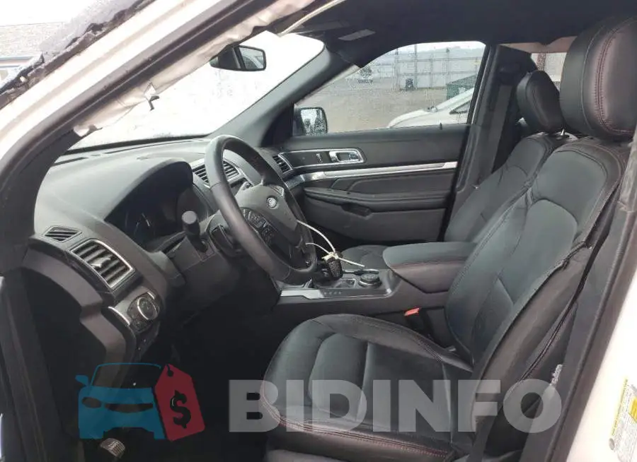 1FM5K8GT3JGB10379 Photo# 5