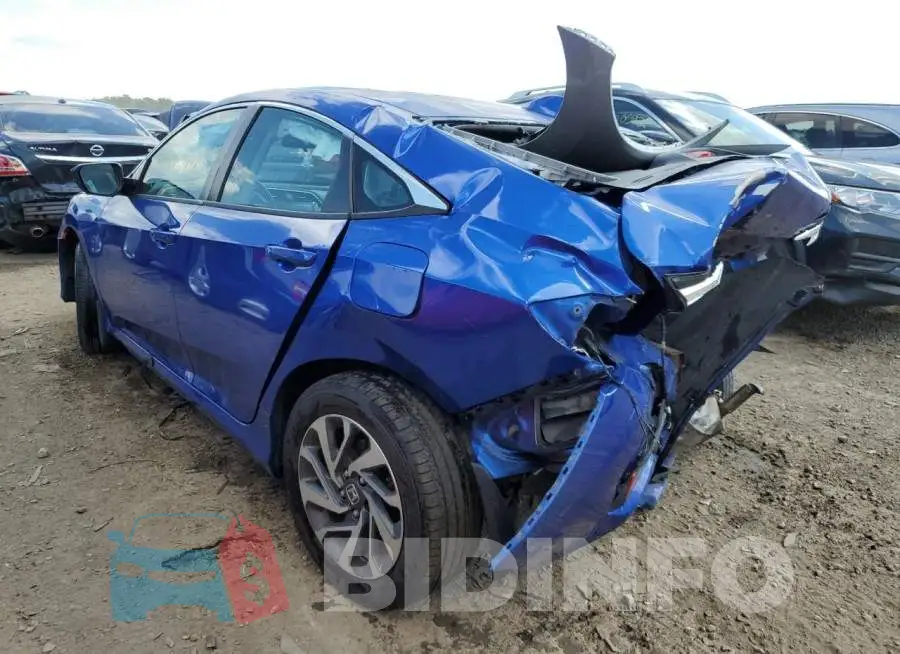 19XFC2F72HE040486 Photo# 3
