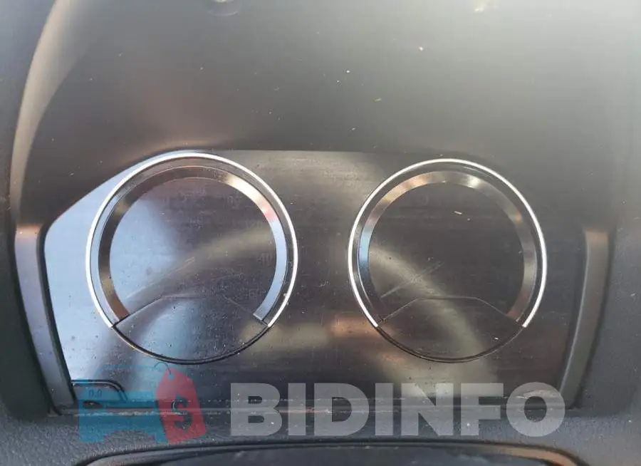 WBA2M7C5XK7D55913 Photo# 8