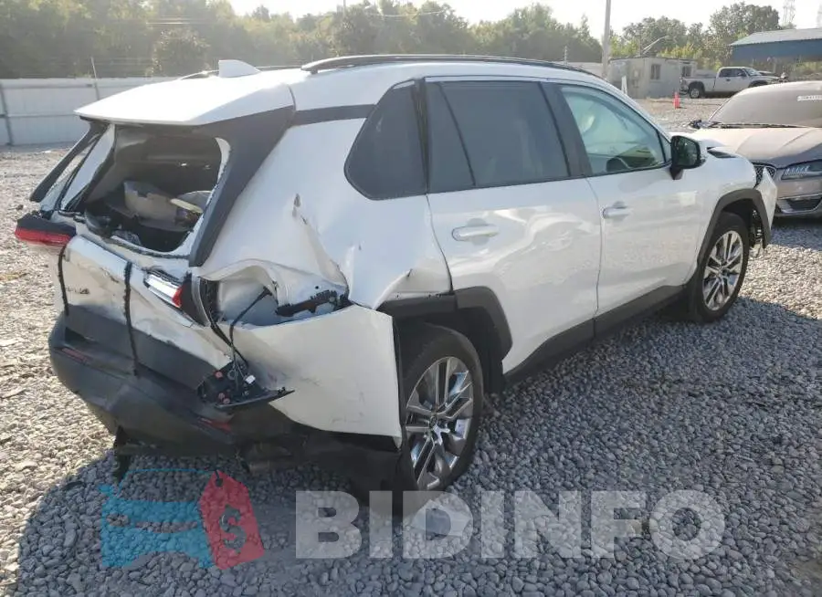 2T3C1RFV6MW157986 Photo# 4