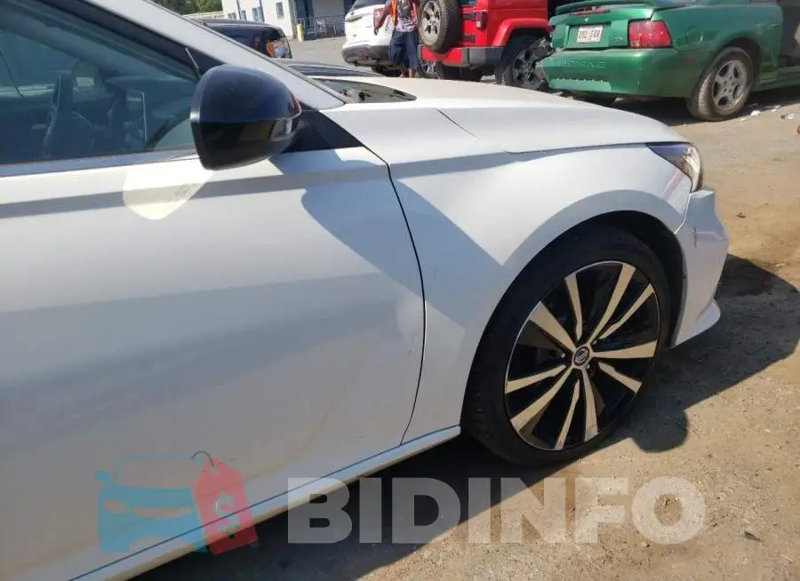 1N4BL4CV5MN390932 Photo# 9