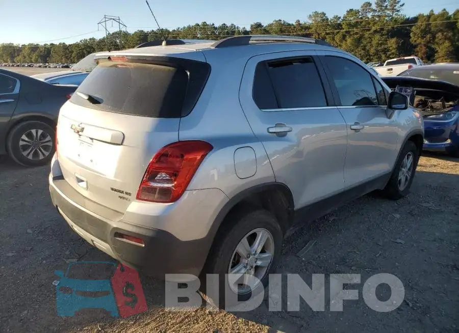 3GNCJPSB4GL144124 Photo# 4