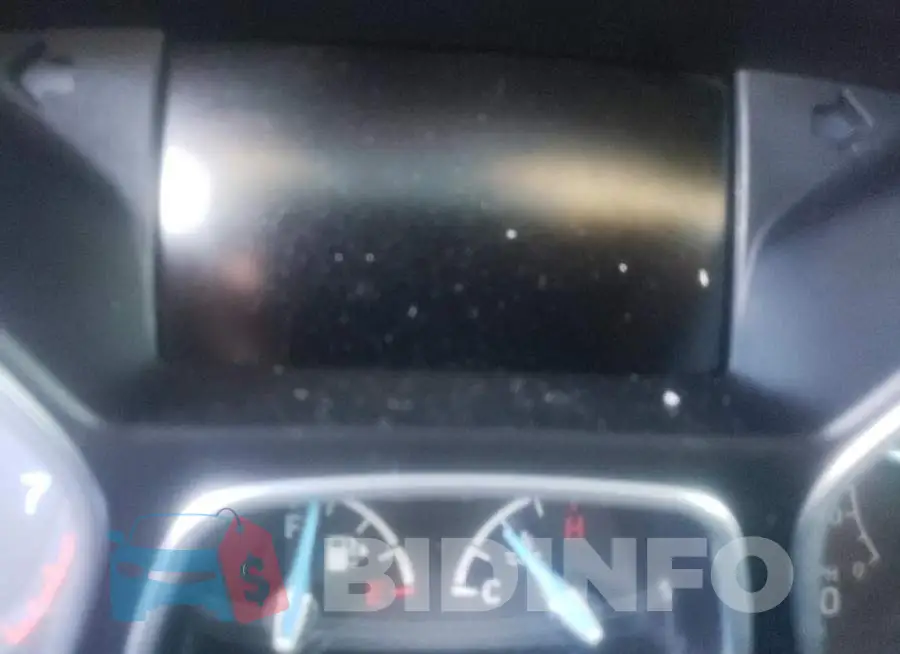 1FADP3F21JL206957 Photo# 8