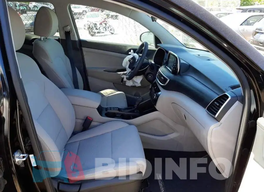 KM8J2CA45MU373367 Photo# 5