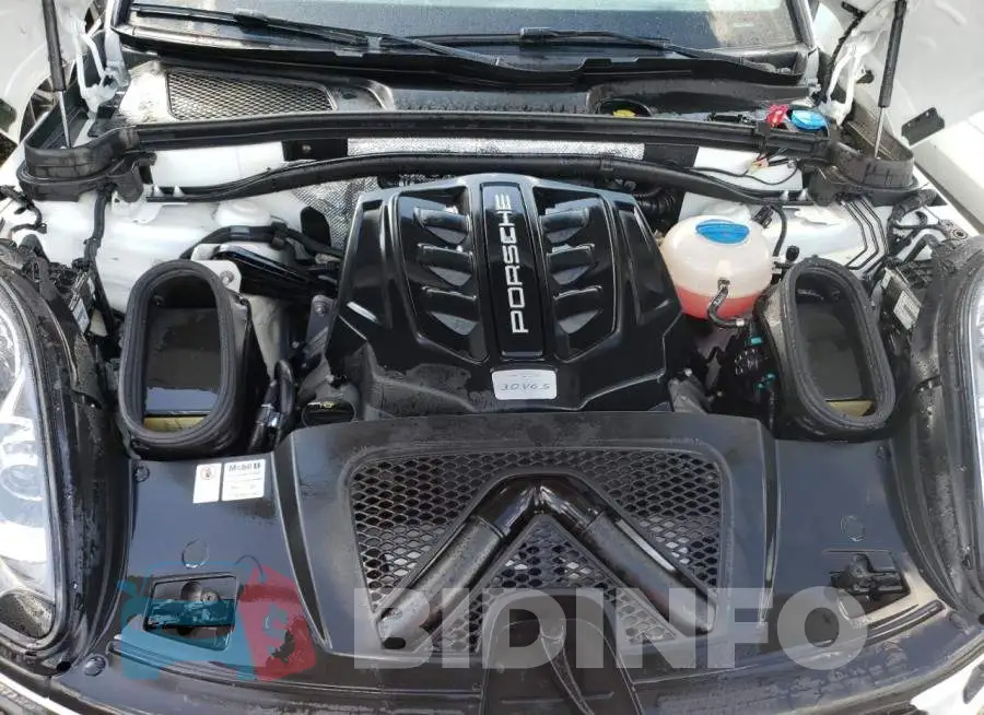 WP1AB2A55JLB32741 Photo# 7