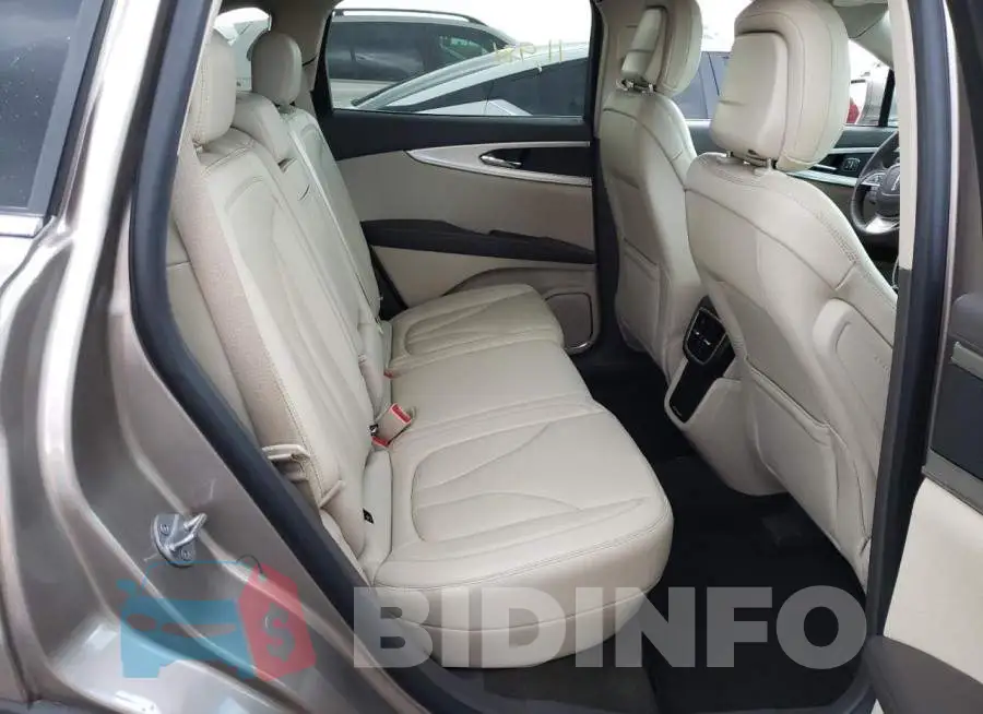 2LMPJ6J96LBL18882 Photo# 6