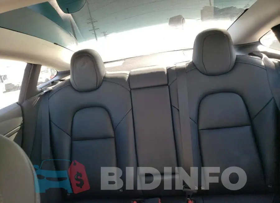 5YJ3E1EB6NF300472 Photo# 10