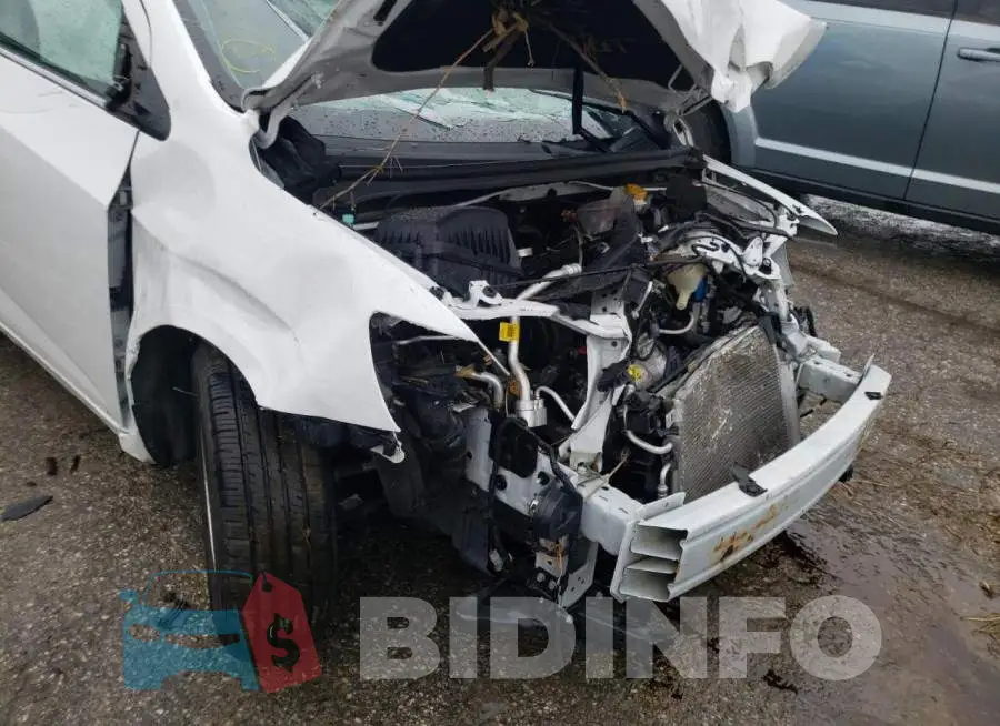 1G1JD5SH2J4113184 Photo# 9