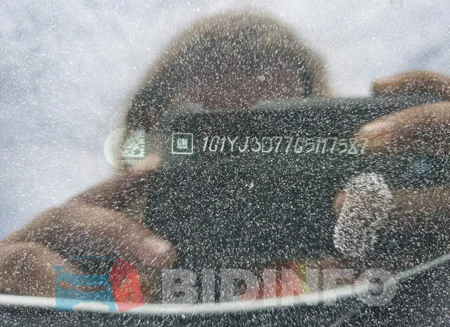 1G1YJ3D77G5117587 Photo# 10