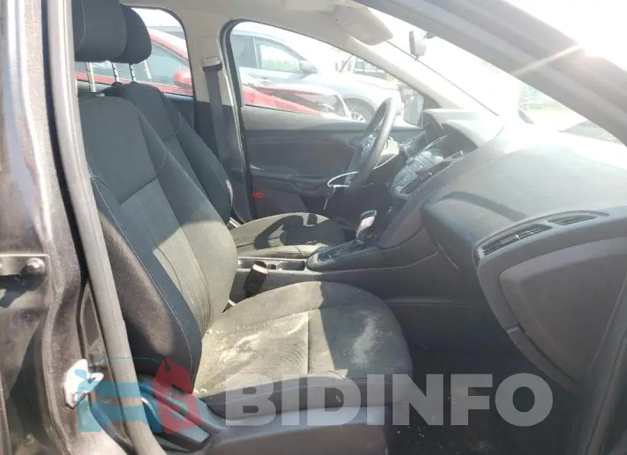 1FADP3E23JL268216 Photo# 5