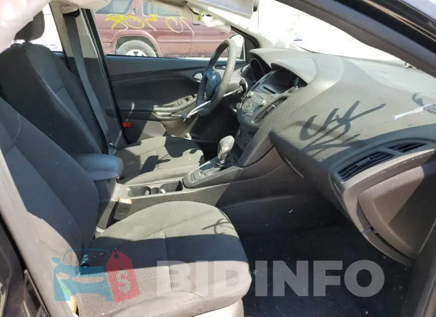 1FADP3F24HL204727 Photo# 5