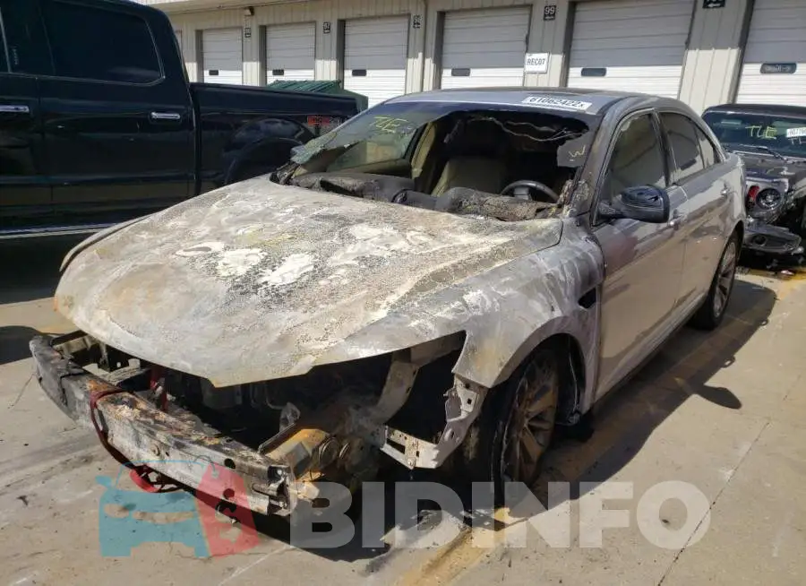 1FAHP2F88JG124202 Photo# 2