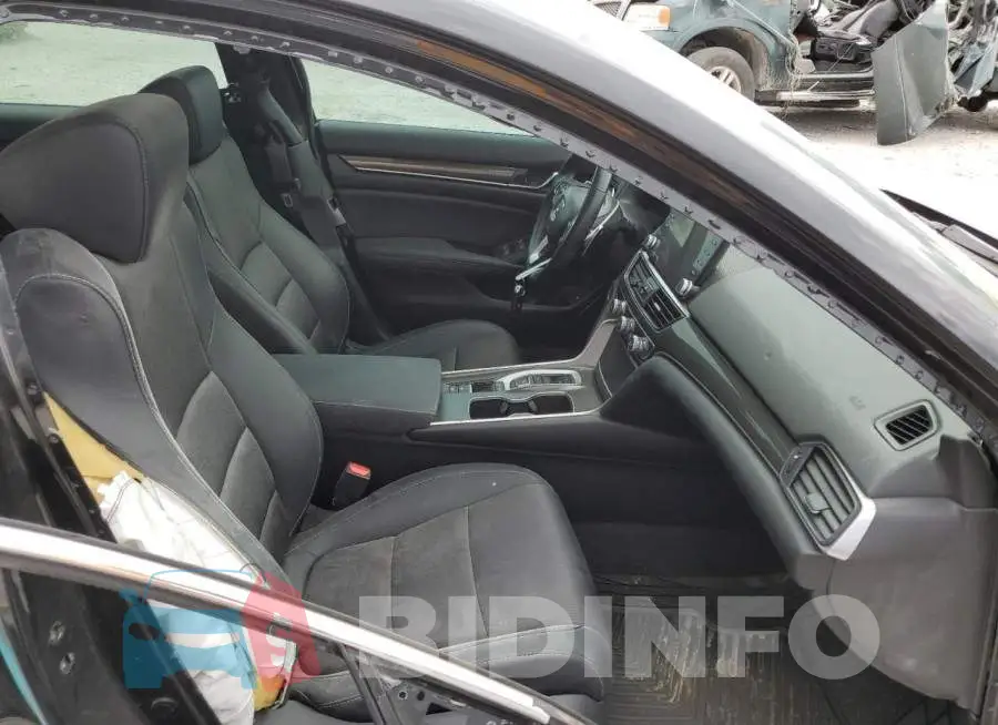 1HGCV2F37MA020355 Photo# 5
