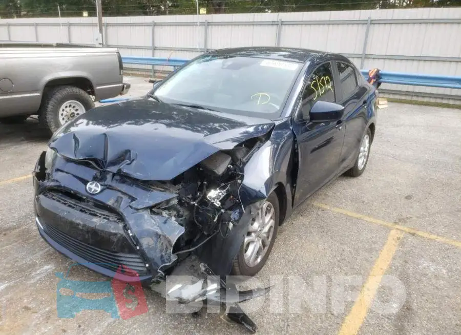 3MYDLBZVXGY132686 Photo# 2