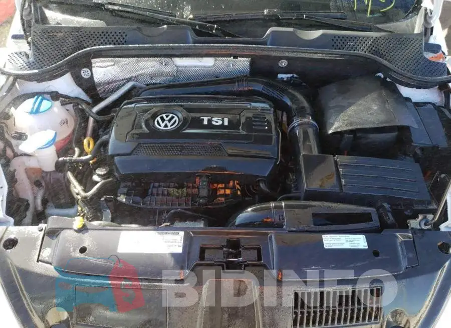 3VW517AT8HM806405 Photo# 7