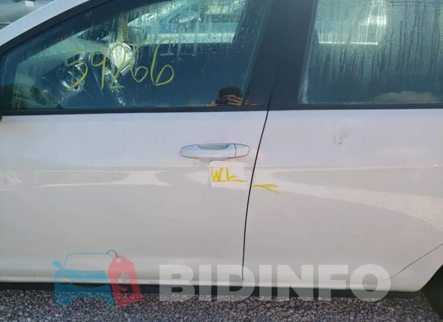 3VW5T7AU0GM016162 Photo# 9