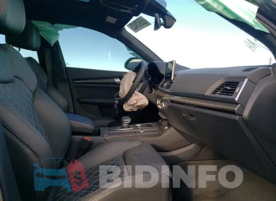 WA1C4AFYXJ2154266 Photo# 5