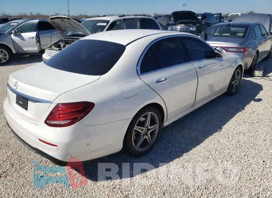 WDDZF8DB7LA703132 Photo# 4