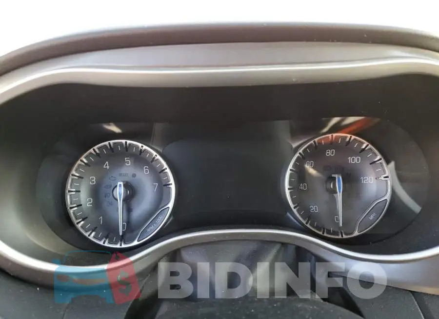 2C4RC1BG3NR168064 Photo# 8