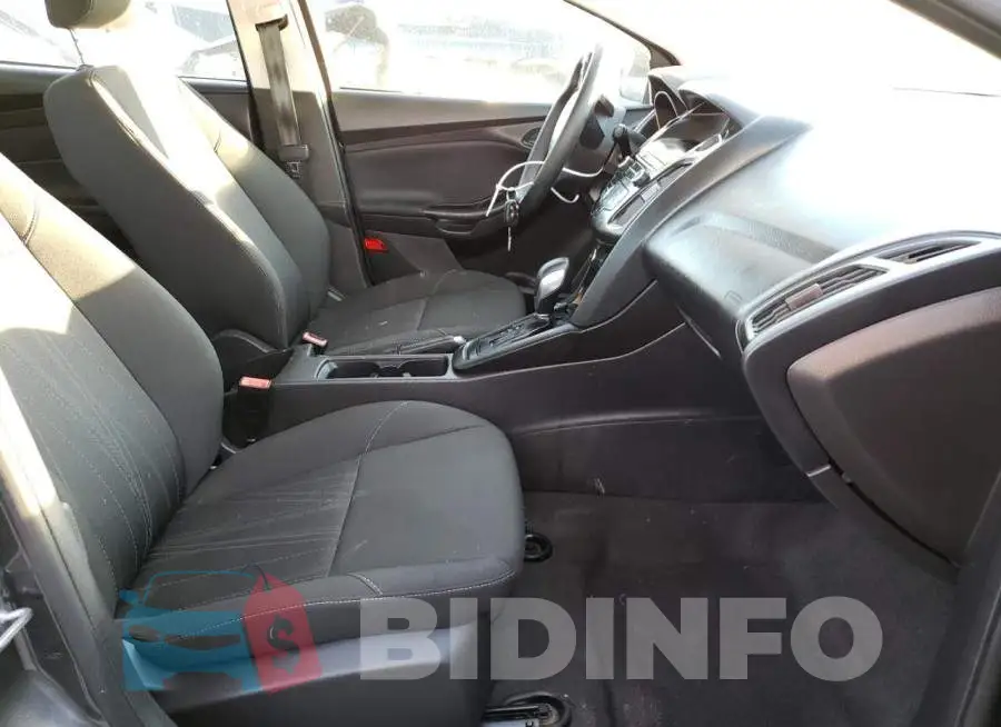 1FADP3E22JL308348 Photo# 5