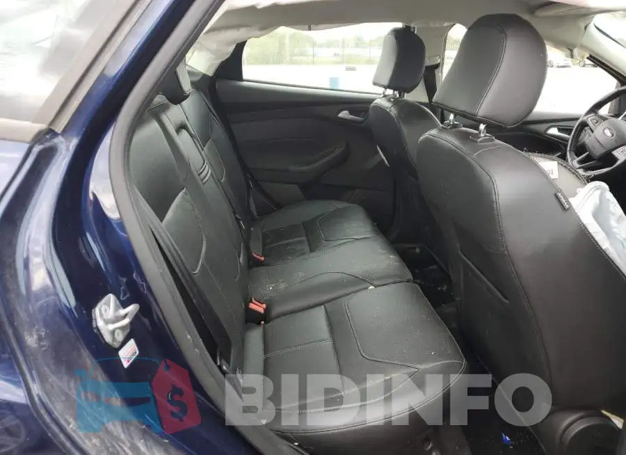 1FADP3F21GL394100 Photo# 6