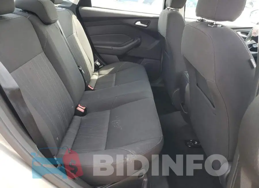 1FADP3F23GL365715 Photo# 6
