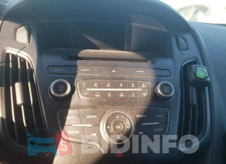 1FADP3FE3HL281518 Photo# 9