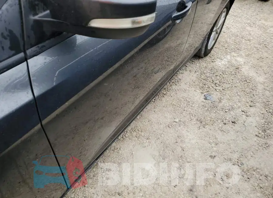 1FADP3FE5HL229517 Photo# 9