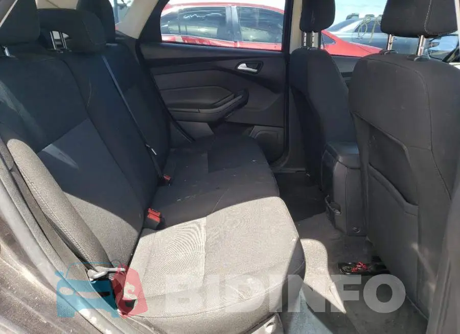 1FADP3K2XJL287284 Photo# 6